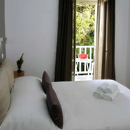 Fresh Boutique Hotel 3*