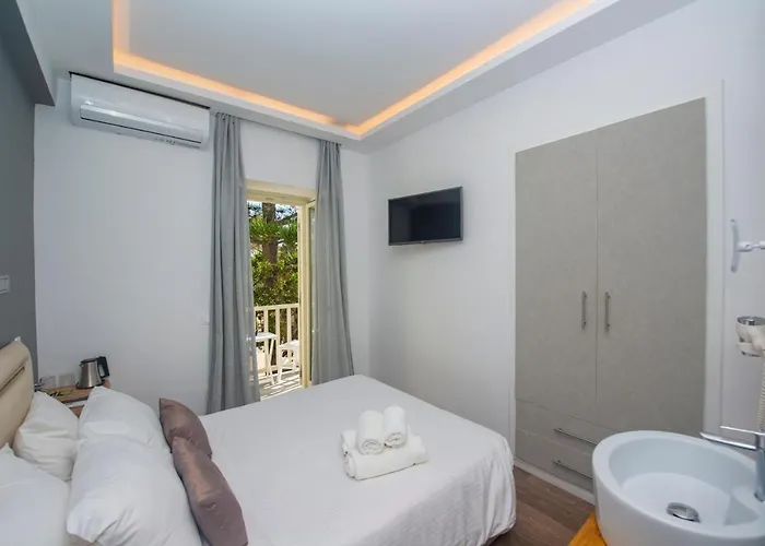 Fresh Boutique Hotel